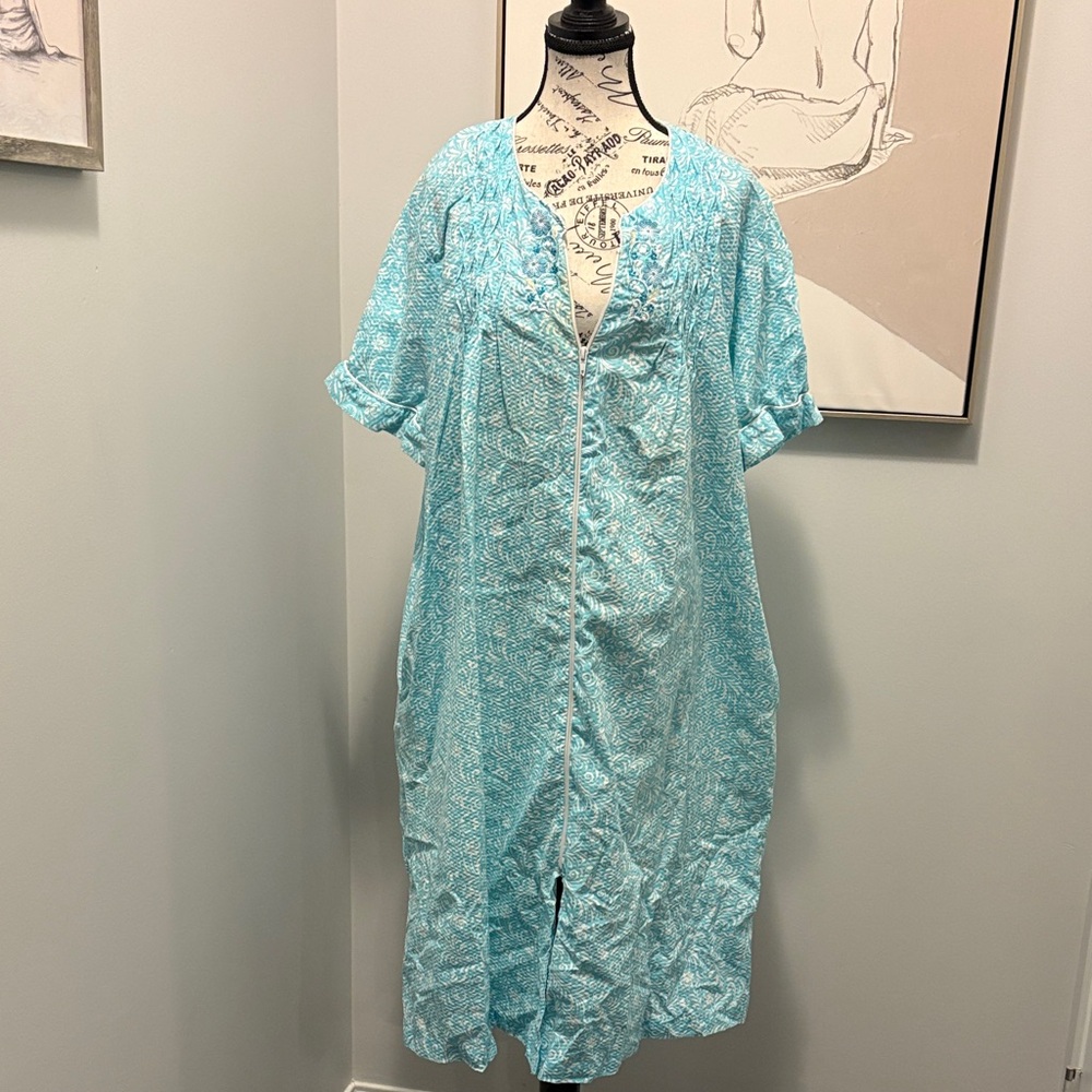 Plus Size Vintage Women's Blue Nightie w/ Zipper & Pockets- Size 2XL/2TG 7717X